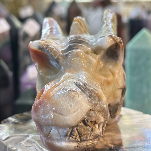 Caribbean Calcite Crystal Dragons Head Carving! - Picture 4 of 11